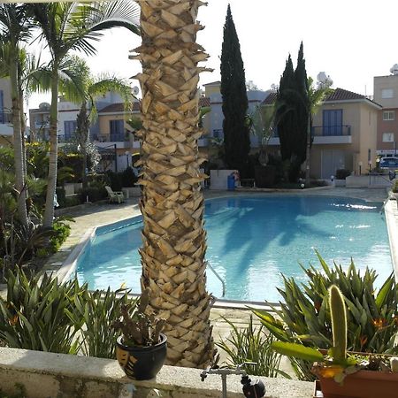 Maya'S Apartment - Complimentary Paphos Airport Transport Exterior foto