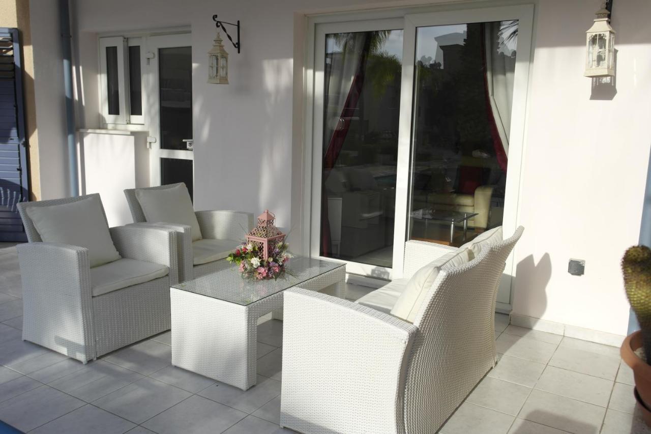 Maya'S Apartment - Complimentary Paphos Airport Transport Exterior foto