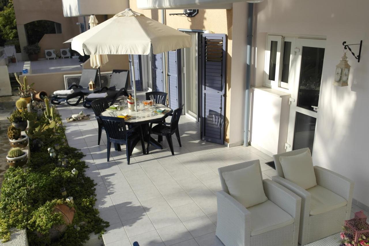 Maya'S Apartment - Complimentary Paphos Airport Transport Exterior foto